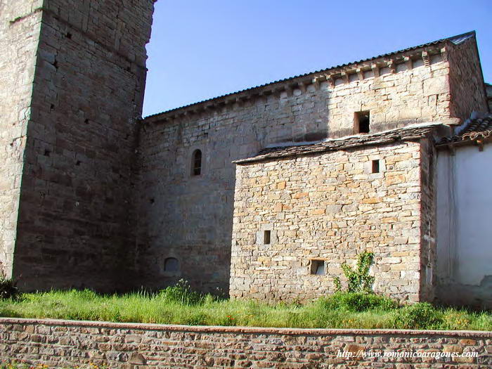 VISTA NOROESTE DE LA NAVE Y ARRANQUE DE LA TORRE